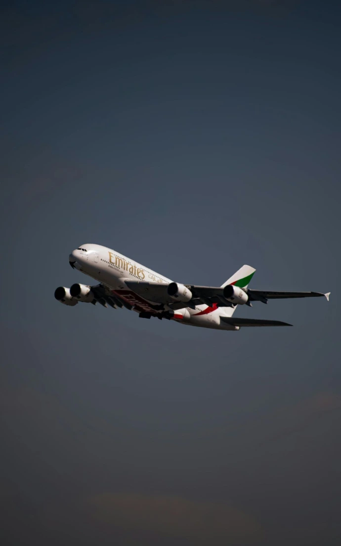 الطيران الاماراتي